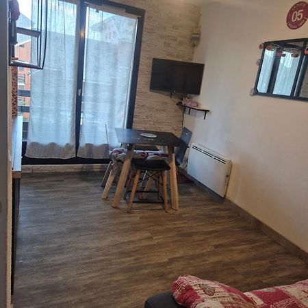 Appartement Centre Station Risoul 1850 Pied Des Pistes Le Villaret 2 Exterior photo